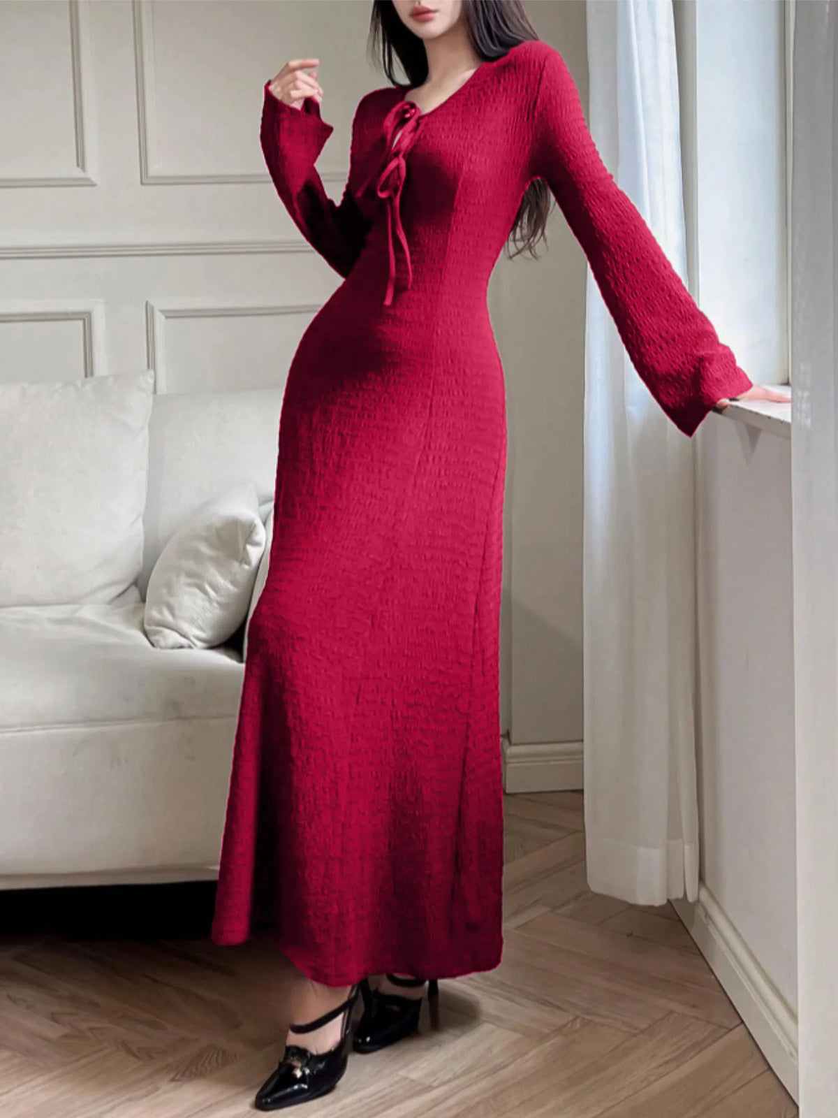 Lady's Long Sleeved Simple Dress Long Sleeve