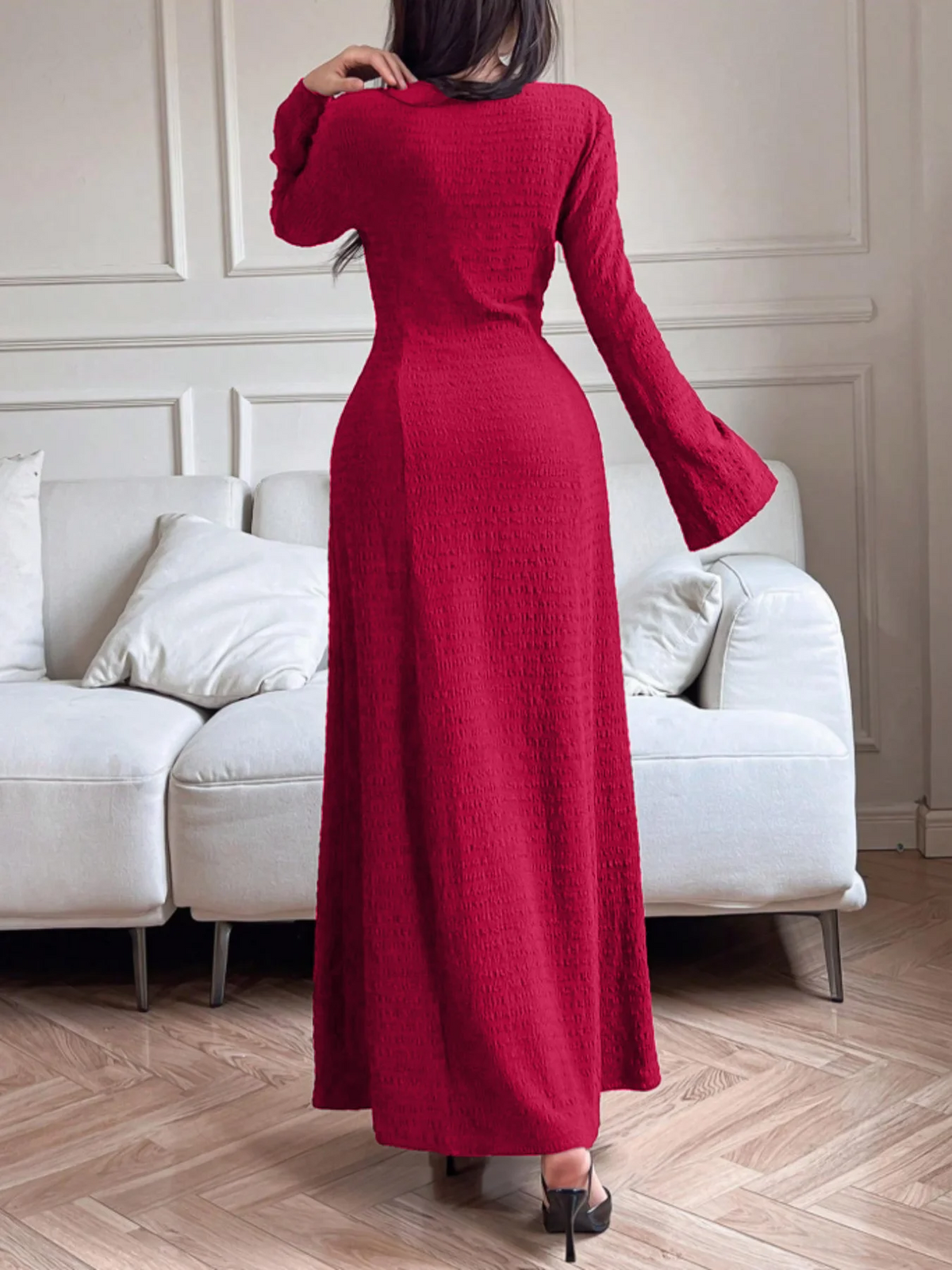 Lady's Long Sleeved Simple Dress Long Sleeve