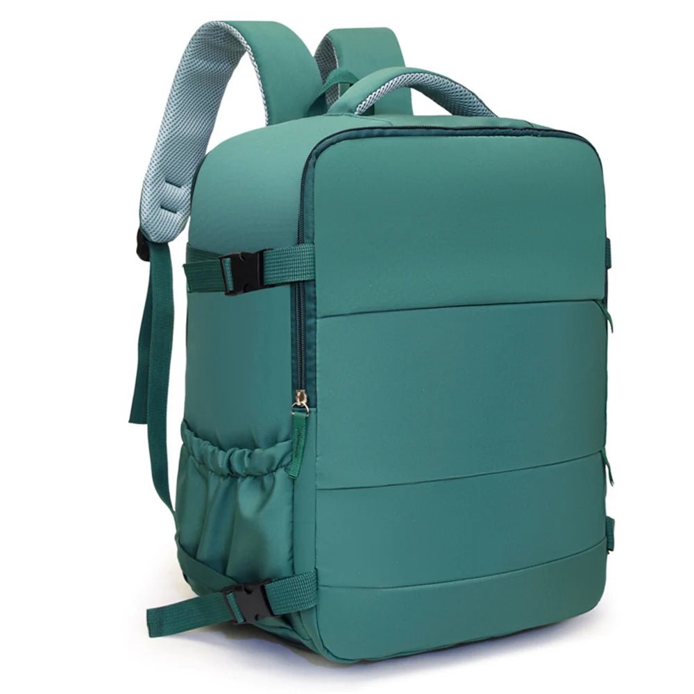 Compact Travel Backpack with Clamshell Opening Lv-Fuse